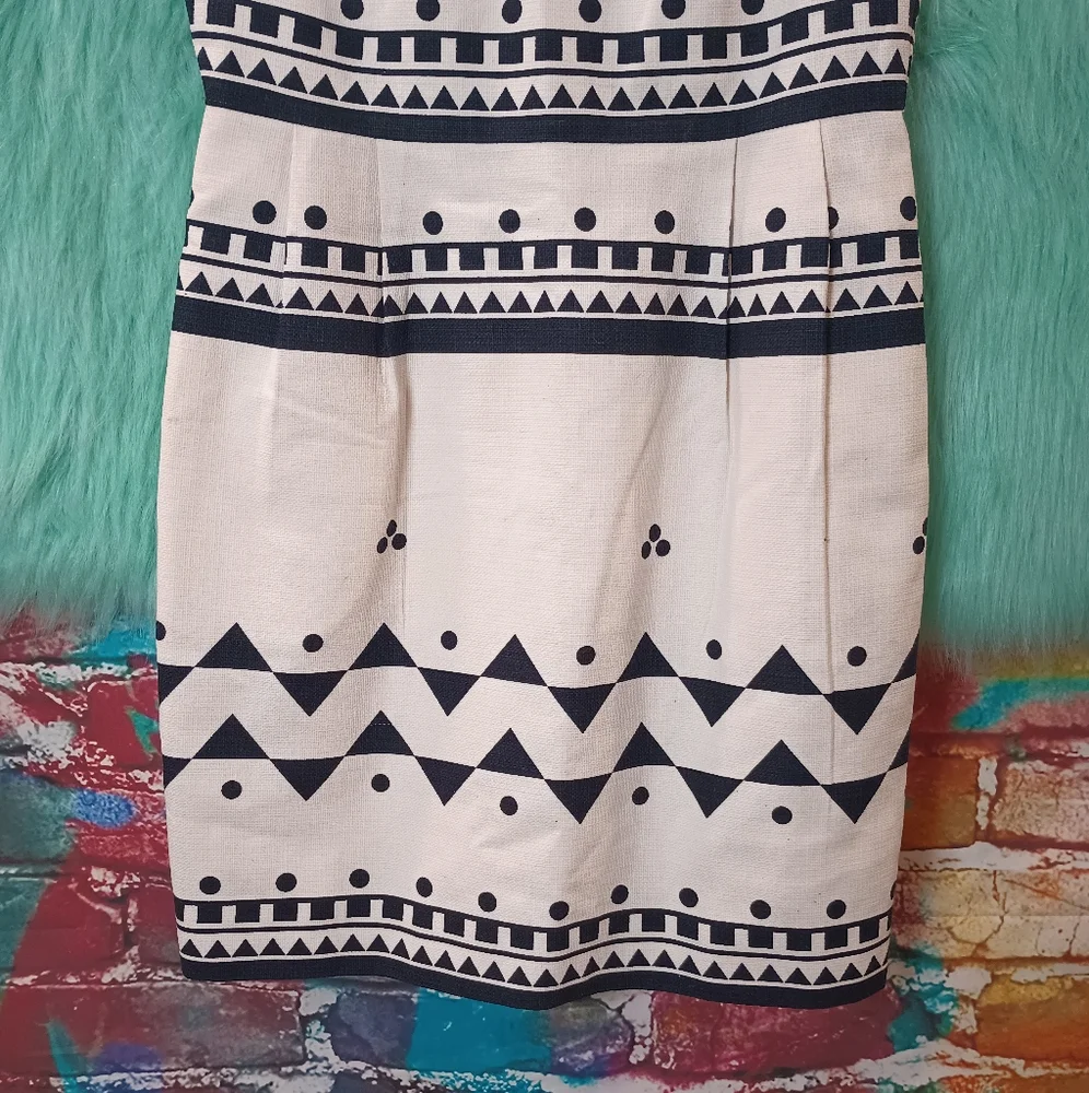 J Crew White and Navy Blue Pattern Sleeveless Back Zip Dress Size 6 - Picture 4 of 9